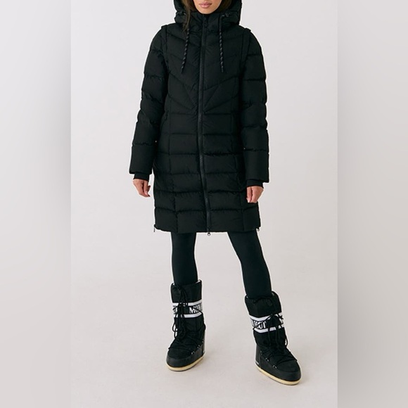 Berri 700 Fill Power Down Jacket with Removable SleevesLole